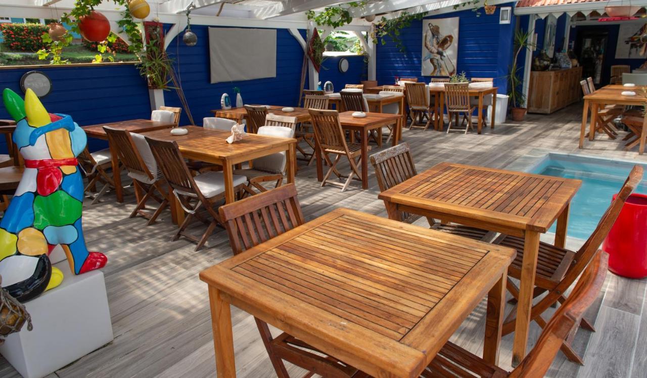 Hotel Fregate Bleue Le Francois Bagian luar foto