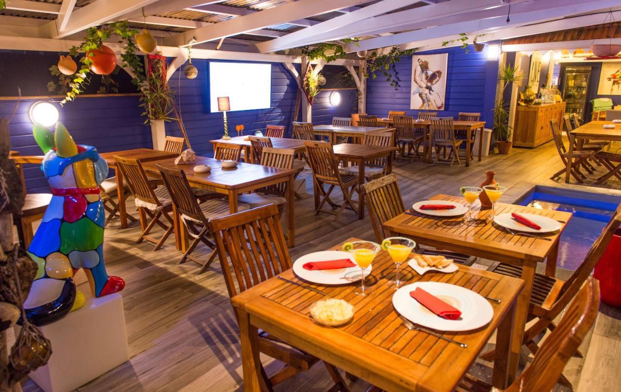 Hotel Fregate Bleue Le Francois Bagian luar foto