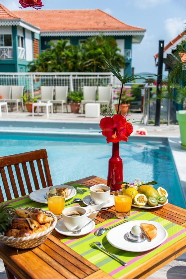 Hotel Fregate Bleue Le Francois Bagian luar foto