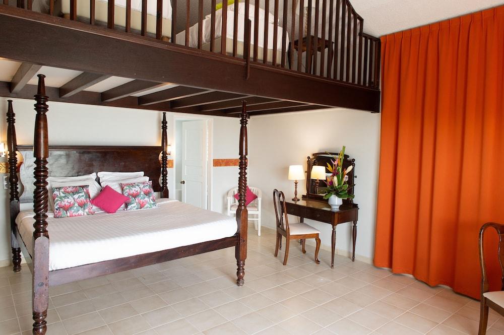 Hotel Fregate Bleue Le Francois Bagian luar foto