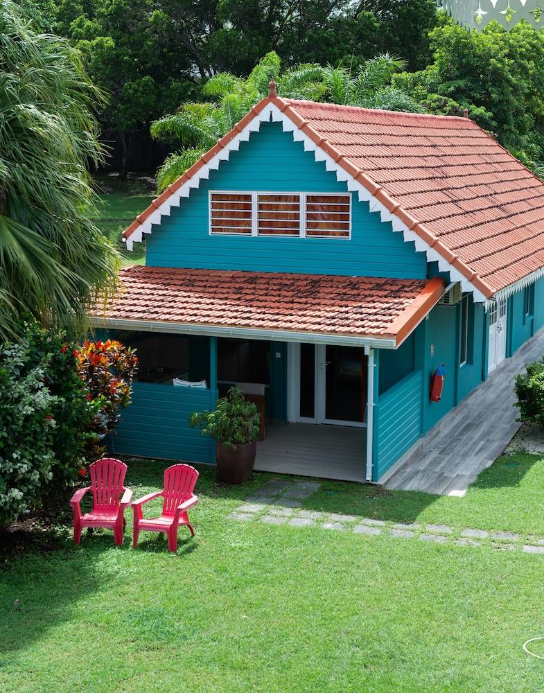Hotel Fregate Bleue Le Francois Bagian luar foto