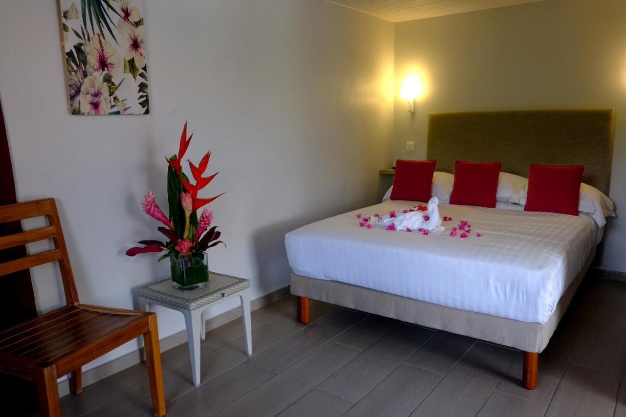 Hotel Fregate Bleue Le Francois Bagian luar foto