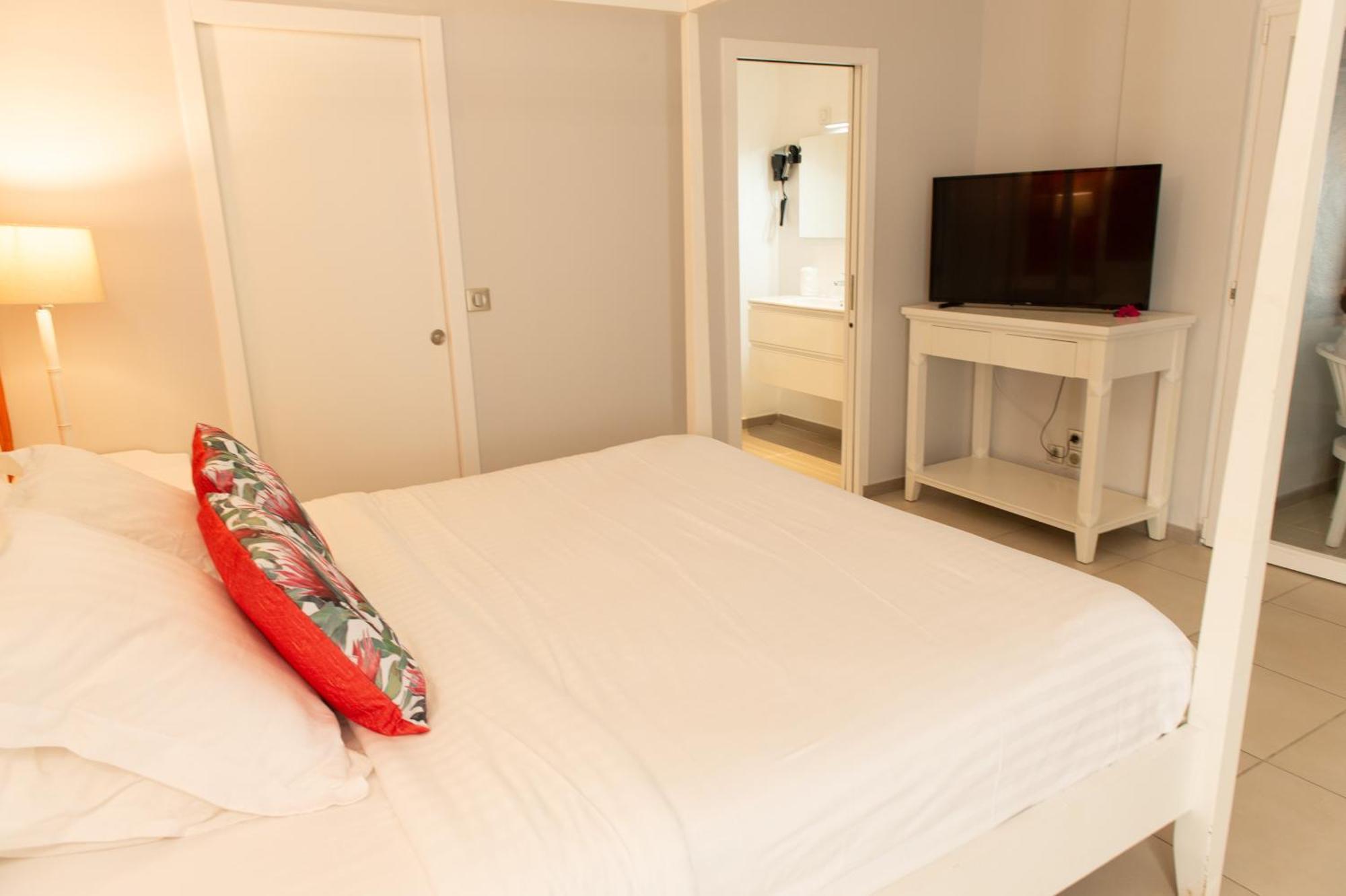 Hotel Fregate Bleue Le Francois Ruang foto
