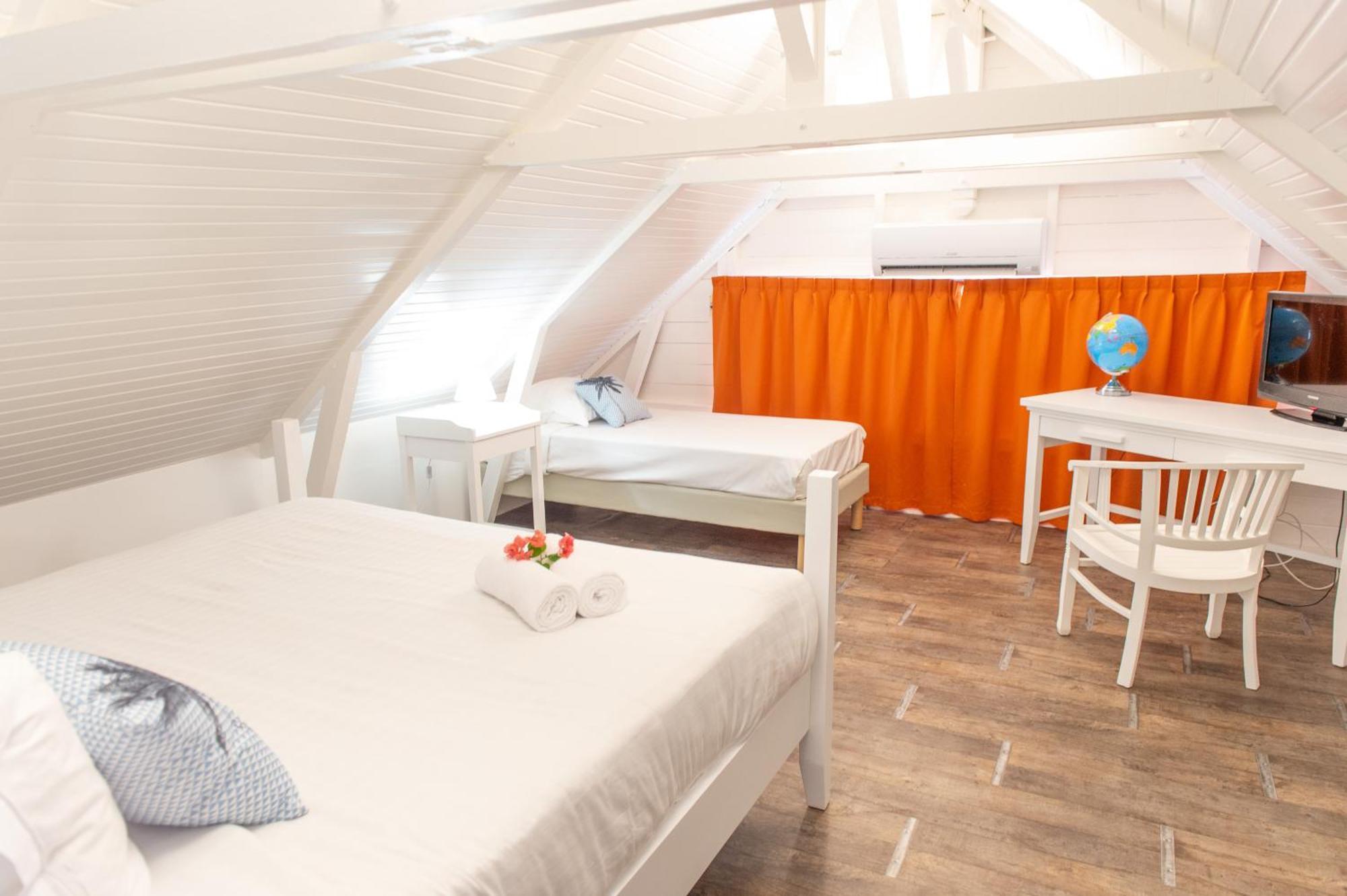 Hotel Fregate Bleue Le Francois Ruang foto
